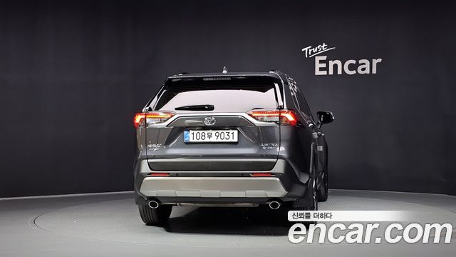 Toyota RAV4 2025 — photo 4