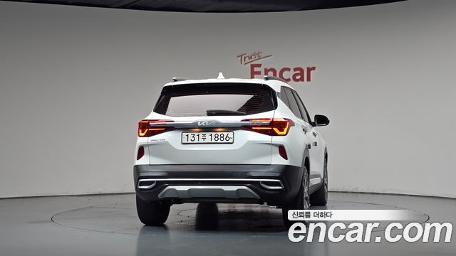 Kia Seltos 2022 — photo 4