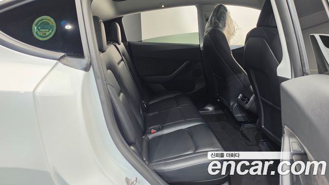 Tesla Model Y 2021 — photo 11