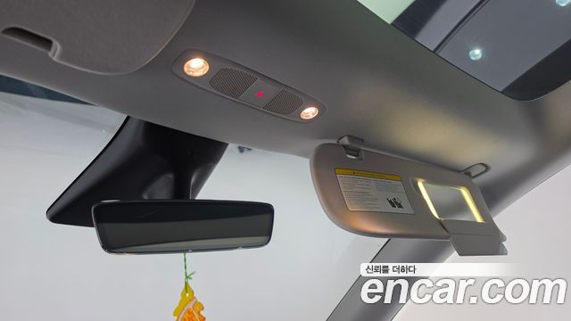 Tesla Model Y 2021 — photo 18