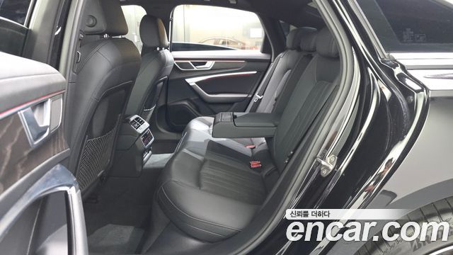 Audi A6 2023 — photo 12