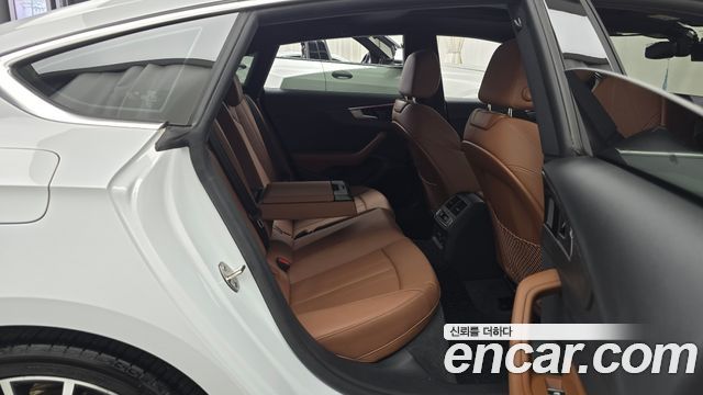Audi A5 2023 — photo 17