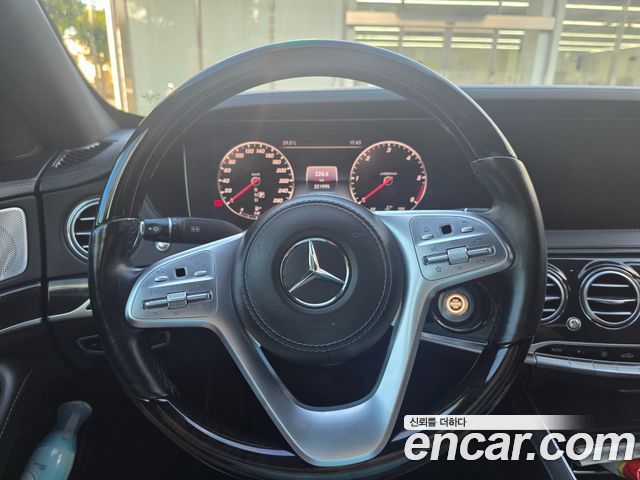 Mercedes-Benz S-Class 2018 — photo 9