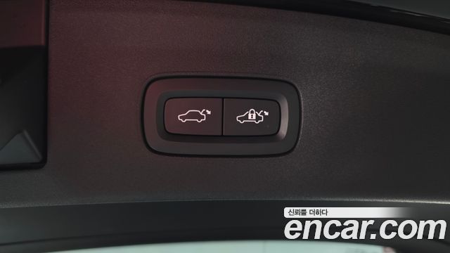Polestar Polestar 2 2023 — photo 19