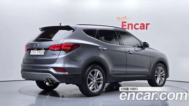Hyundai Santafe 2016 — photo 2