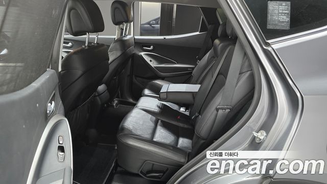 Hyundai Santafe 2016 — photo 18