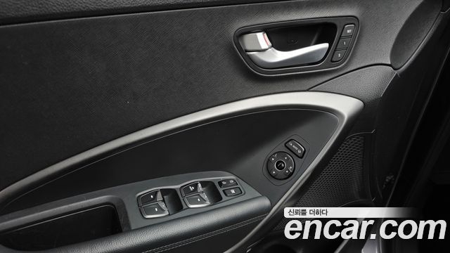 Hyundai Santafe 2016 — photo 30