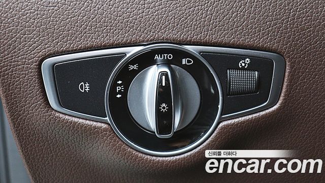 Mercedes-Benz CLS-Class 2021 — photo 14