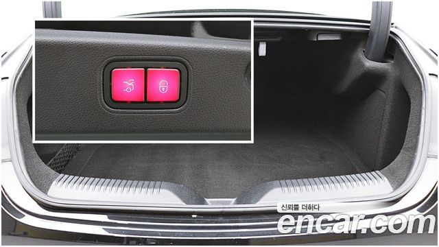 Mercedes-Benz CLS-Class 2021 — photo 19