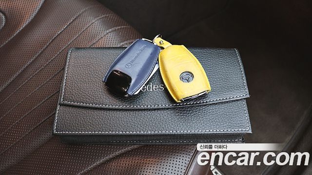Mercedes-Benz CLS-Class 2021 — photo 20
