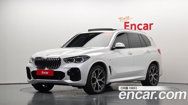 BMW X5 2022 — photo 32