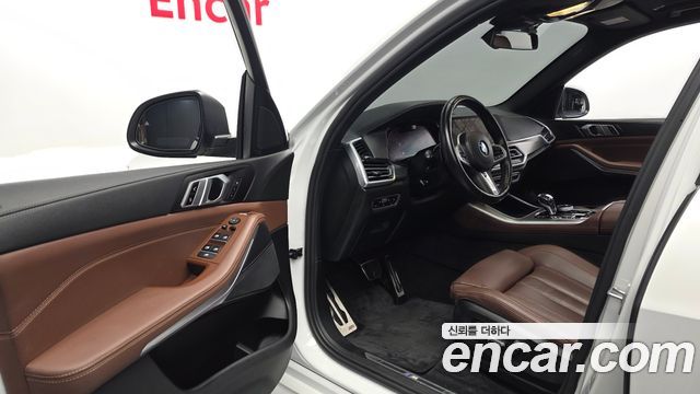 BMW X5 2022 — photo 13