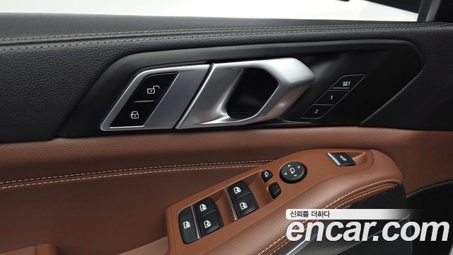 BMW X5 2022 — photo 25