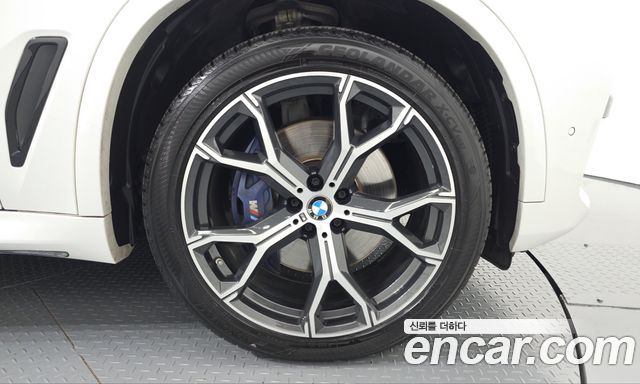 BMW X5 2022 — photo 7