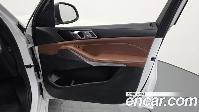 BMW X5 2022 — photo 14