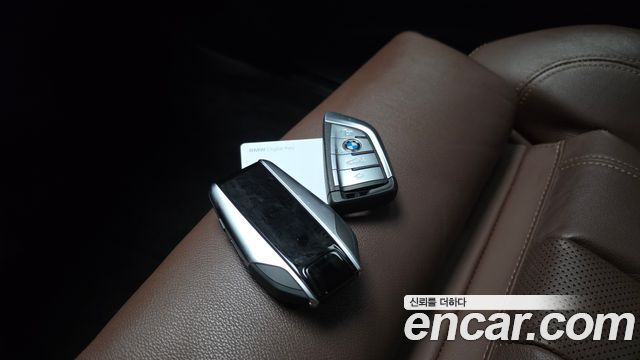 BMW X5 2022 — photo 28
