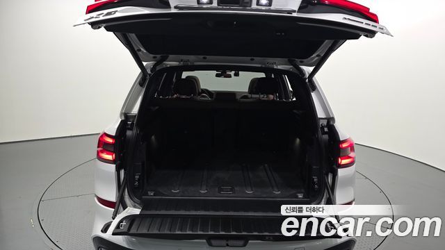BMW X5 2022 — photo 31