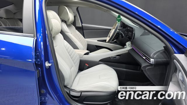 Hyundai AVANTE 2021 — photo 16