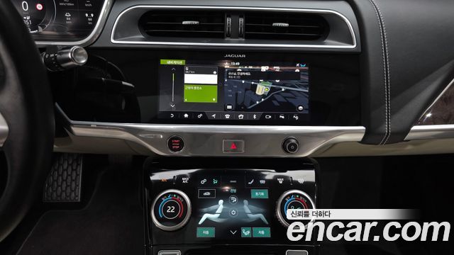 Jaguar I-PACE 2019 — photo 20