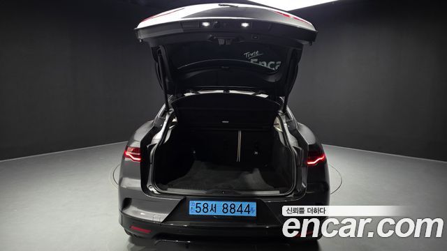Jaguar I-PACE 2019 — photo 26