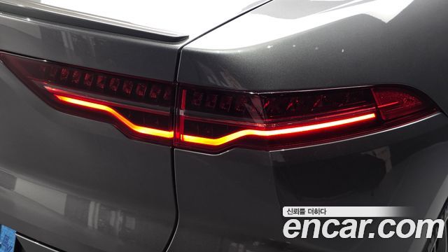 Jaguar I-PACE 2019 — photo 9