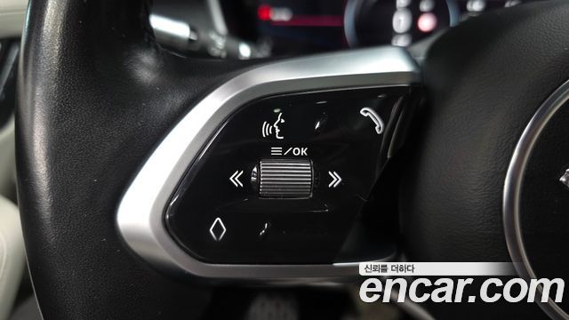 Jaguar I-PACE 2019 — photo 32