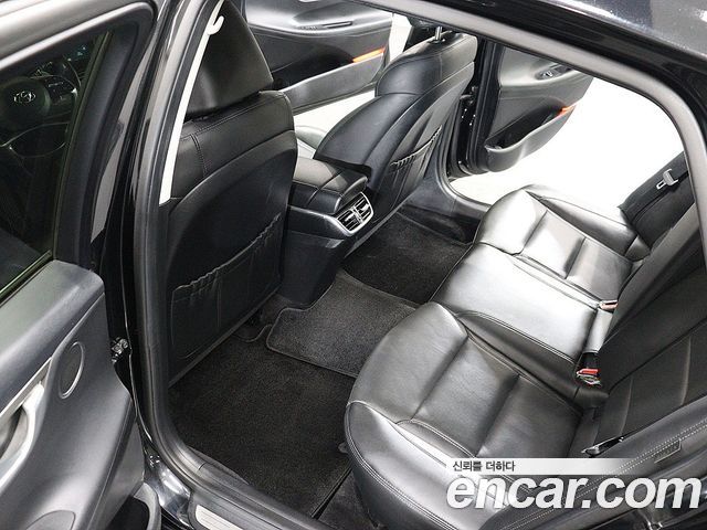 Hyundai Grandeur 2023 — photo 16