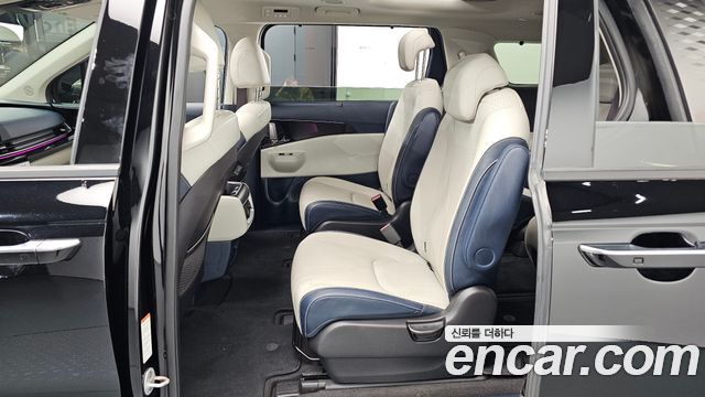 Kia Canival 2025 — photo 18