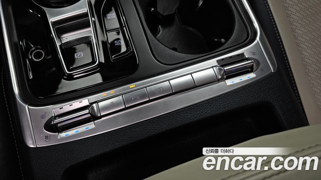 Kia Canival 2025 — photo 30