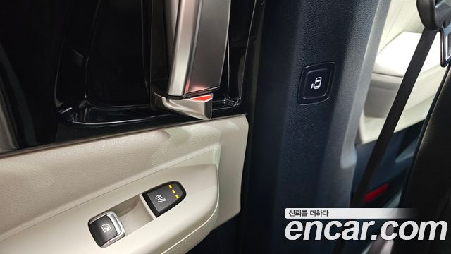Kia Canival 2025 — photo 36