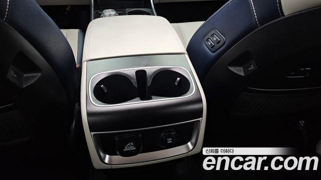 Kia Canival 2025 — photo 37