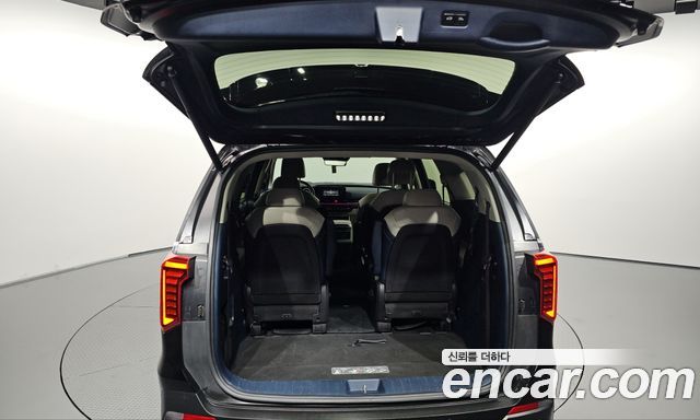 Kia Canival 2025 — photo 38