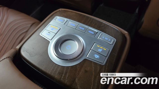 Genesis G80 2022 — photo 18