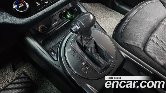 Kia Sportage 2013 — photo 12