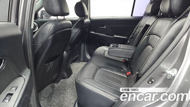 Kia Sportage 2013 — photo 19