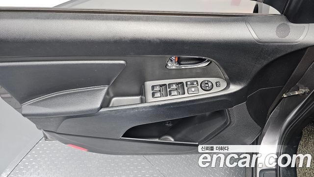 Kia Sportage 2013 — photo 14