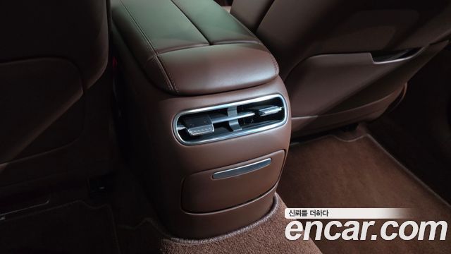 Genesis G90 2023 — photo 29