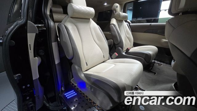 Kia Canival 2025 — photo 17