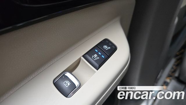 Kia Canival 2025 — photo 28