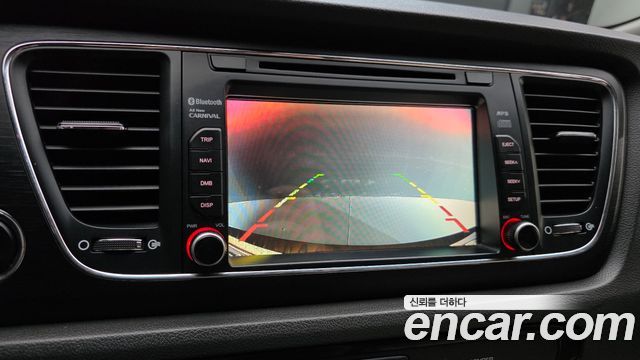 Kia Canival 2018 — photo 17