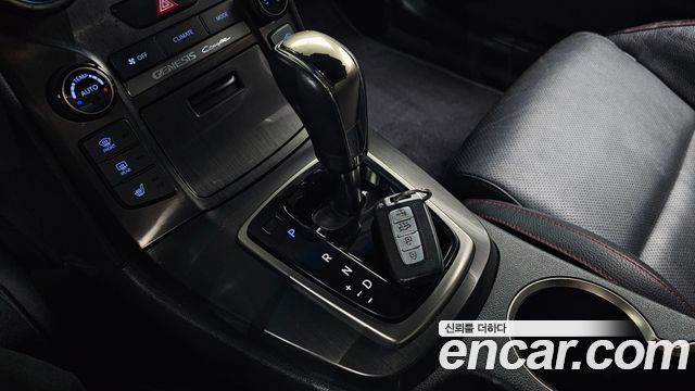 Hyundai Genesis 2016 — photo 12