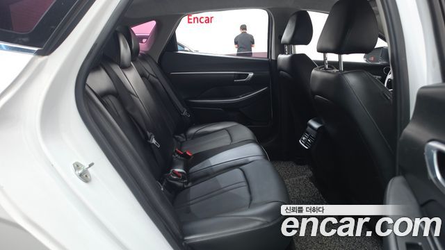 Hyundai Sonata 2020 — photo 12