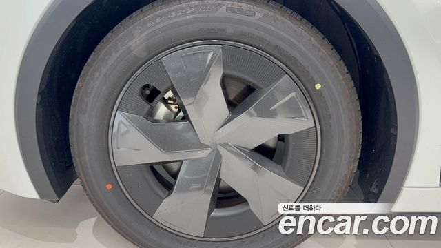 Toyota Prius 2024 — photo 5