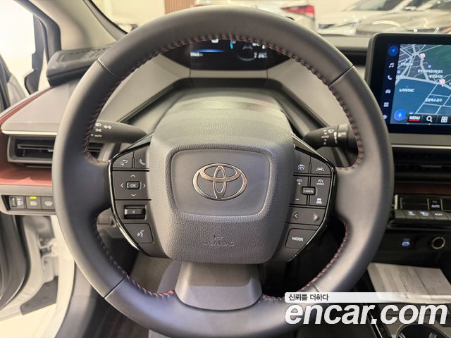 Toyota Prius 2024 — photo 10