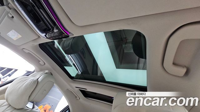 Mercedes-Benz S-Class 2022 — photo 24