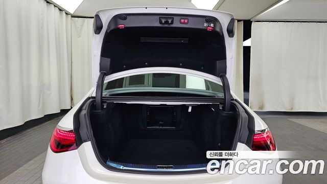 Mercedes-Benz S-Class 2022 — photo 26