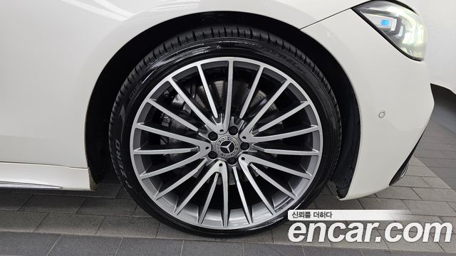 Mercedes-Benz S-Class 2022 — photo 7