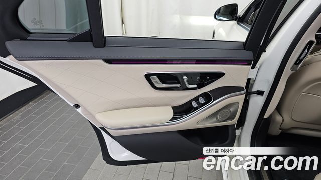 Mercedes-Benz S-Class 2022 — photo 15