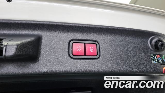 Mercedes-Benz S-Class 2022 — photo 27