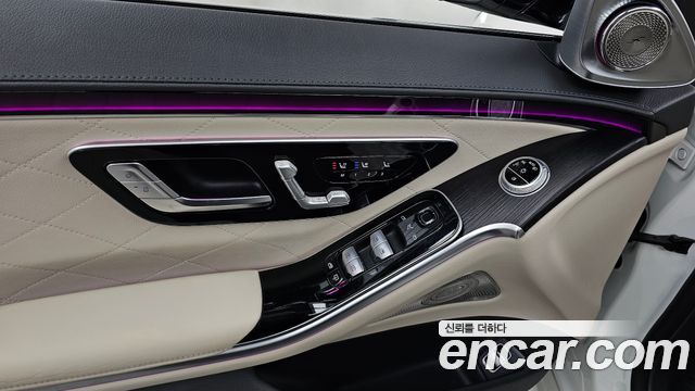 Mercedes-Benz S-Class 2022 — photo 28